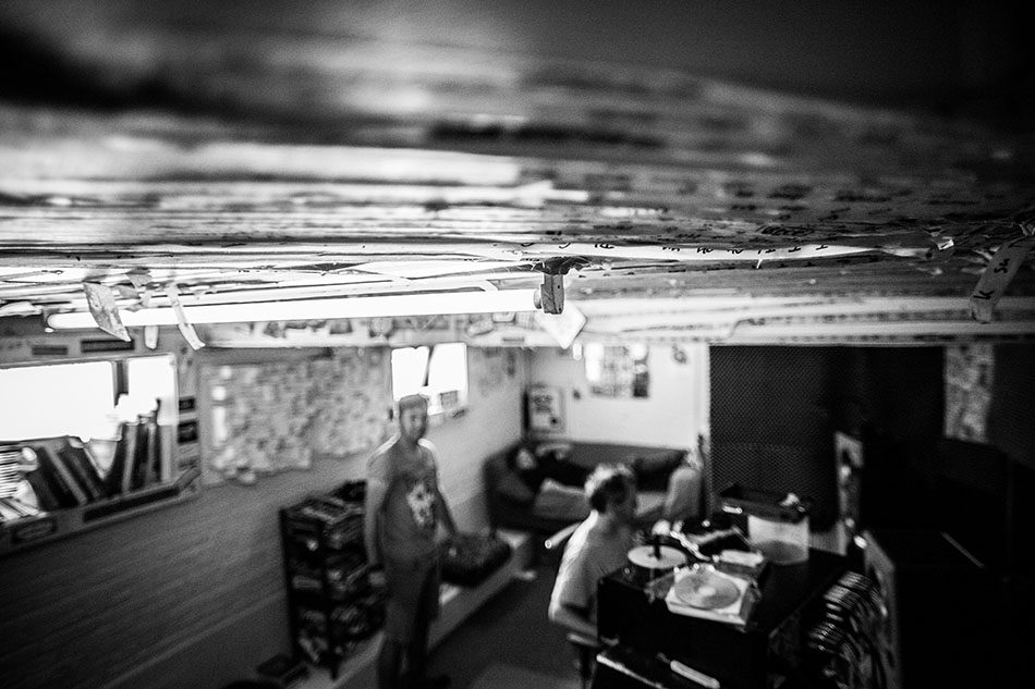 The Studio 195 chill out room with records and a turntable