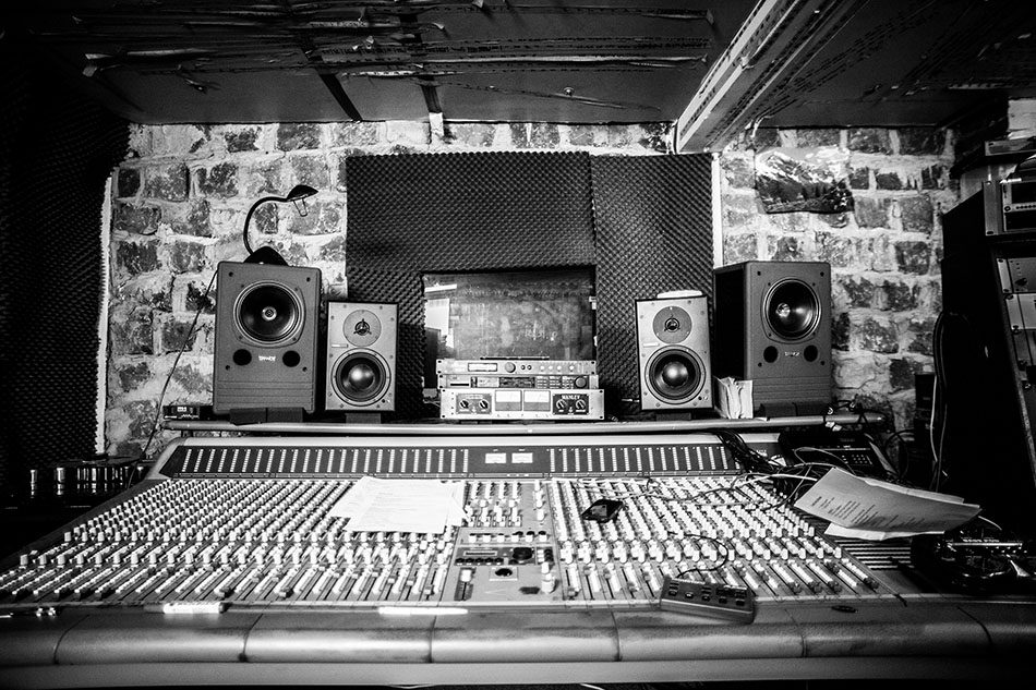 Studio 195 mixing consoles and monitors